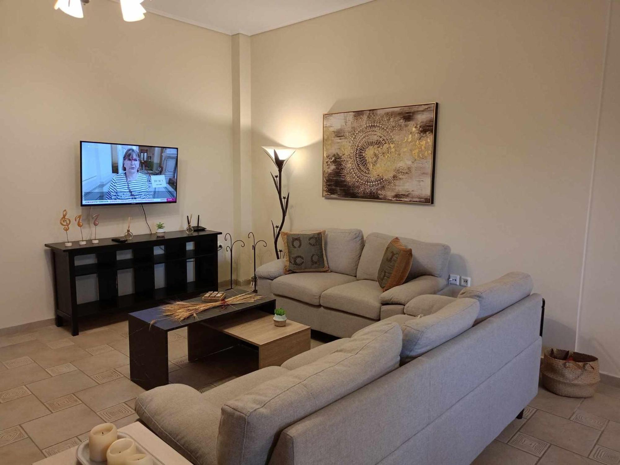 Comfortable Apartment In Kiato Exterior photo