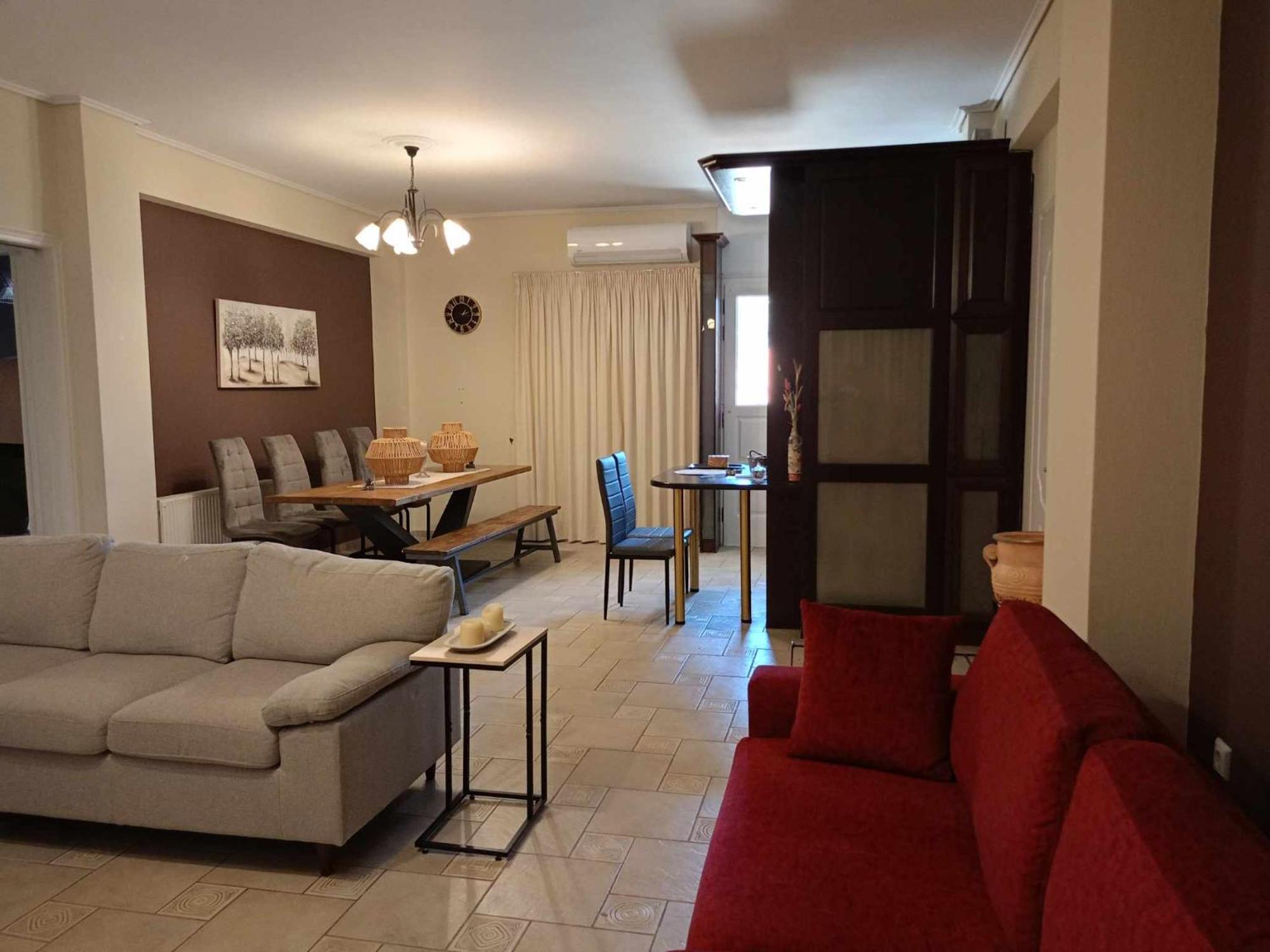 Comfortable Apartment In Kiato Exterior photo